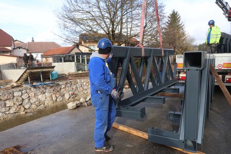 RAZTOVARJANJE ŽELEZNE KONSTRUKCIJE BRVI 06 FOTO LJUBO VUKELIČ
